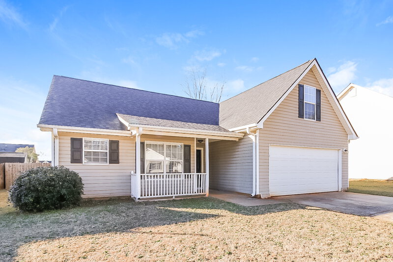 1,860/Mo, 608 Fieldcrest Dr McDonough, GA 30253 Front View