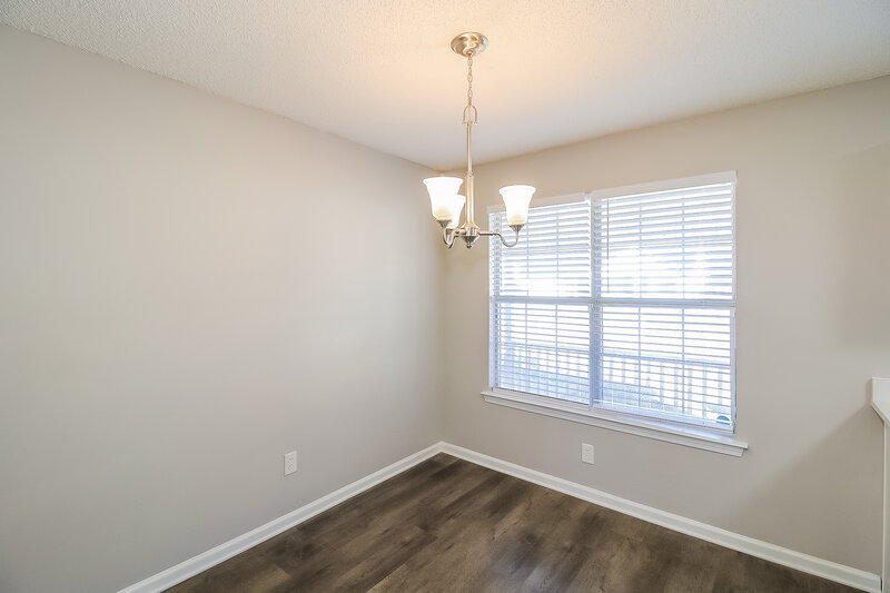 1,860/Mo, 608 Fieldcrest Dr McDonough, GA 30253 Dining Room View