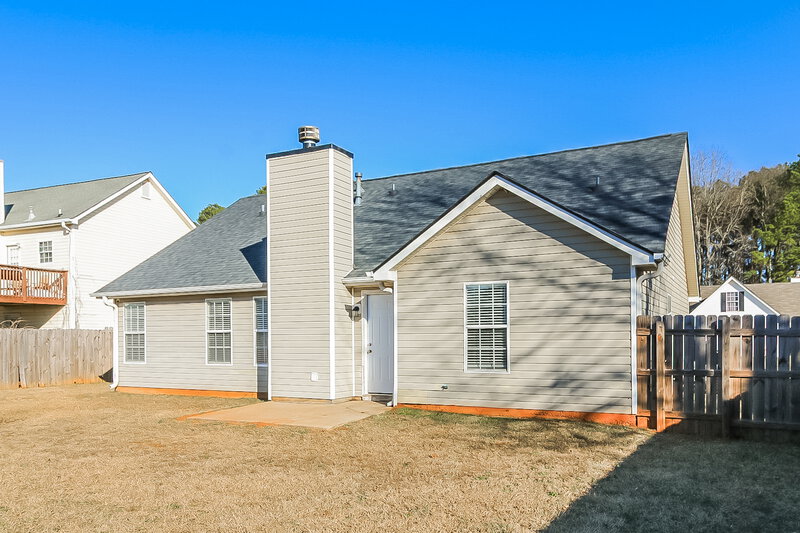 1,860/Mo, 608 Fieldcrest Dr McDonough, GA 30253 Rear View 2