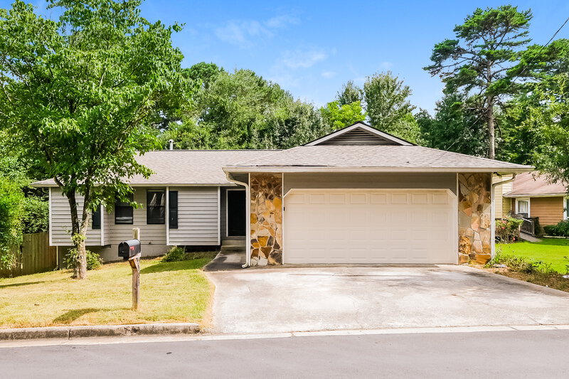 1,870/Mo, 5503 Springwood Ln Stone Mountain, GA 30087 External View