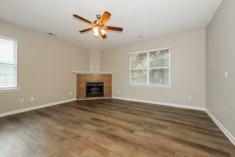 2,360/Mo, 3641 Hampshire Park Way Atlanta, GA 30331 Living Room View