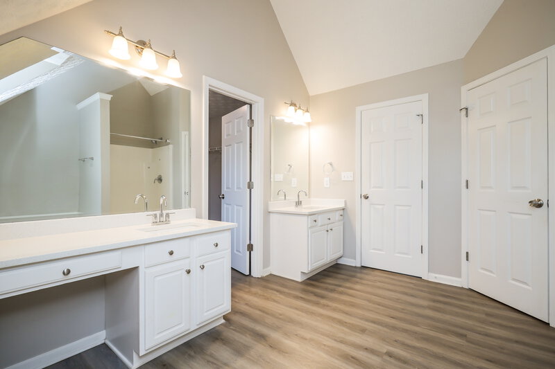 2,420/Mo, 230 Warm Springs Trl McDonough, GA 30252 Main Bathroom View