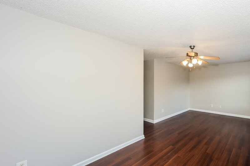 0/Mo, 6302 Olmadison Place Atlanta, GA 30349 Main Bedroom View 3