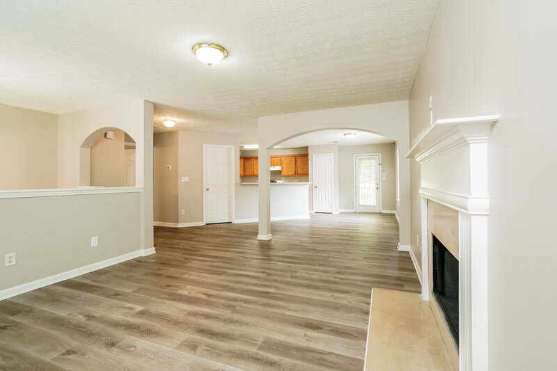 0/Mo, 7010 Shenandoah Trail Austell, GA 30168 Living Room View 2