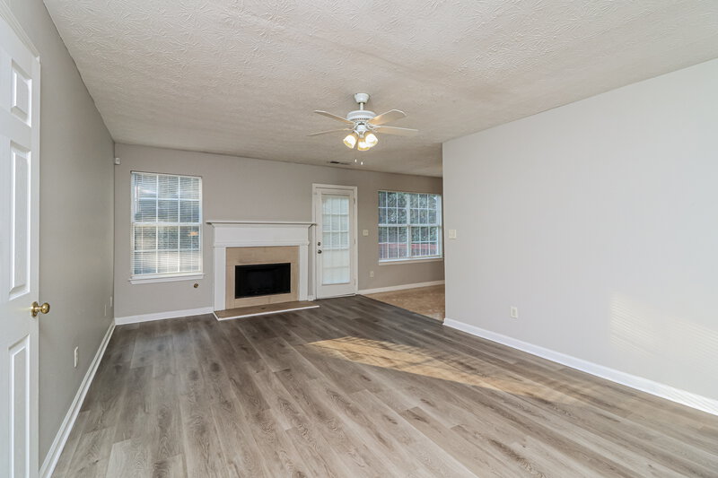 1,750/Mo, 7014 Shenandoah Trail Austell, GA 30168 Living Room View 3