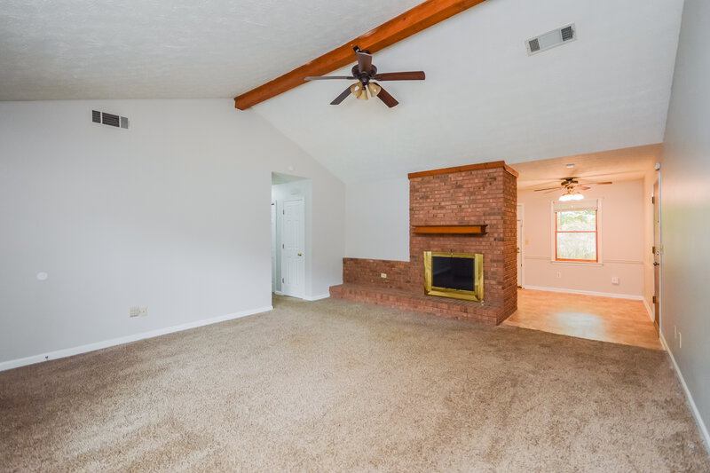 1,545/Mo, 1517 Sugarplum Place SW Conyers, GA 30094 Living Room View 2