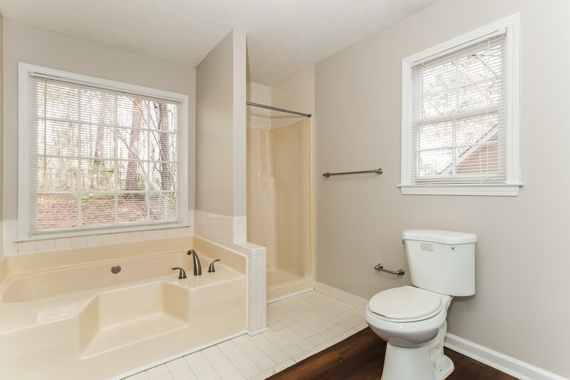1,920/Mo, 3660 Cherry Creek Drive SE Conyers, GA 30013 Bathroom View
