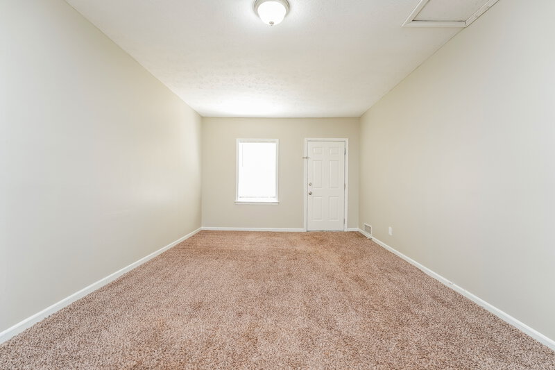 2,450/Mo, 4916 Cherokee Way SE Conyers, GA 30094 Family Room View
