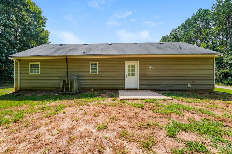 1,535/Mo, 130 Whitehead Drive Covington, GA 30016 Rear View