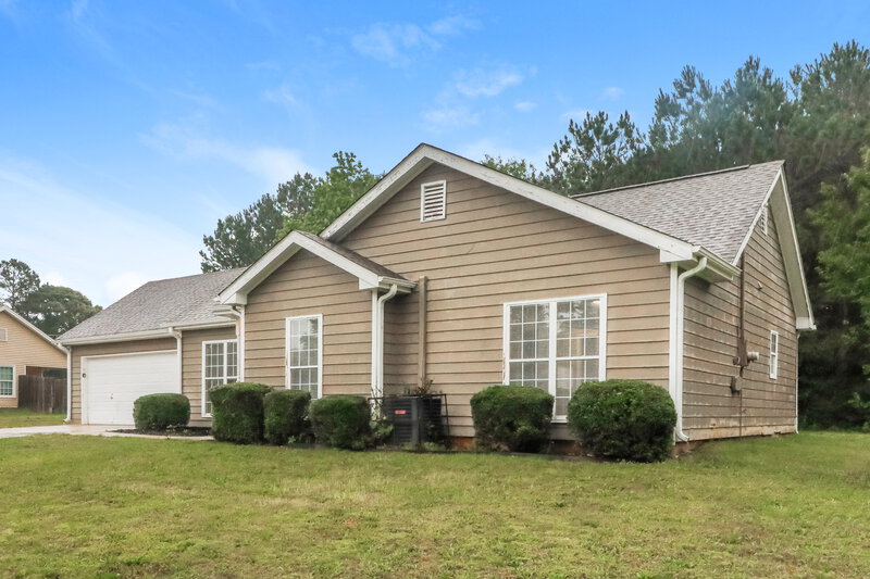 1,735/Mo, 25 Belmont Trail Covington, GA 30016 Front View