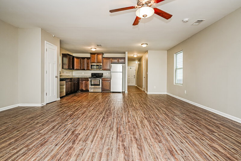 1,530/Mo, 6124 Avery Street Covington, GA 30014 Living Room View 3