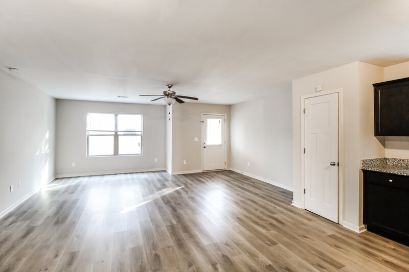 1,665/Mo, 6362 Avery Street Covington, GA 30014 Living Room View