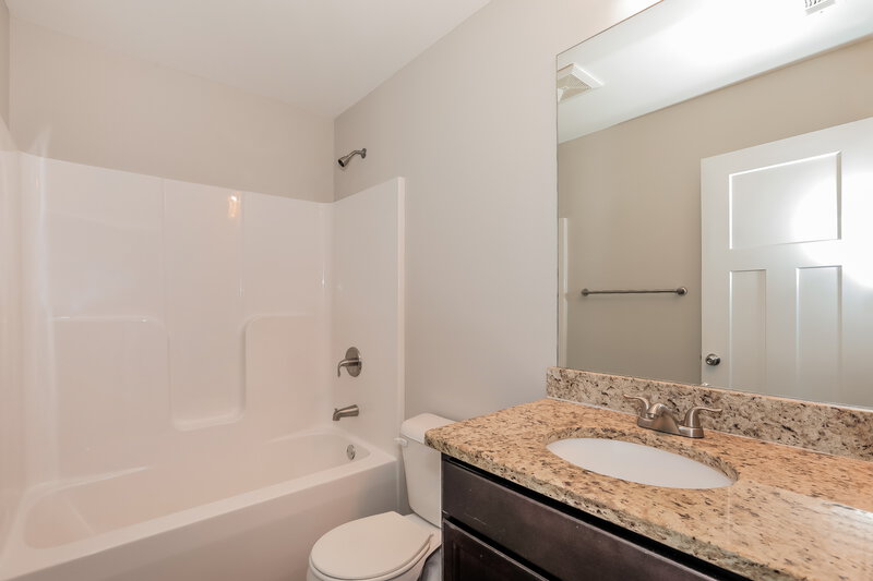 1,605/Mo, 6364 Avery Street Covington, GA 30014 Bathroom View