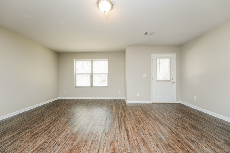 1,635/Mo, 6366 Avery Street Covington, GA 30014 Living Room View 2