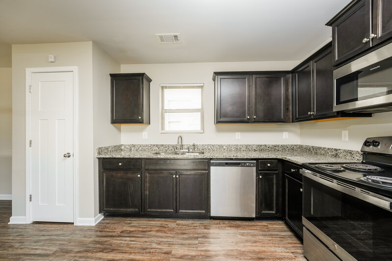 1,635/Mo, 6366 Avery Street Covington, GA 30014 Kitchen View