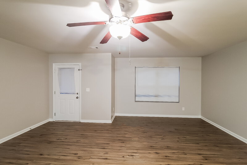 1,715/Mo, 6374 Avery Street Covington, GA 30014 Living Room View