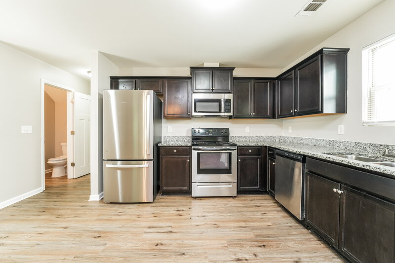 1,765/Mo, 6374 Avery St SW Covington, GA 30014 Kitchen View