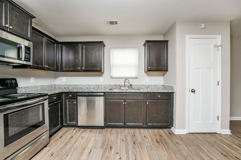 1,765/Mo, 6374 Avery St SW Covington, GA 30014 Kitchen View 2