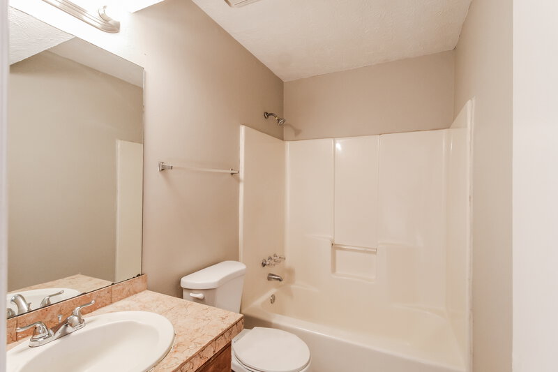 2,090/Mo, 3452 River Mill Lane Ellenwood, GA 30294 Bathroom View