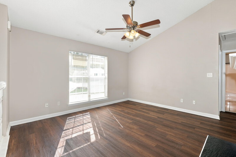 2,255/Mo, 5280 Katherine Village Drive Ellenwood, GA 30294 Living Room View