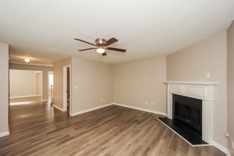 2,015/Mo, 6891 Derby Avenue Fairburn, GA 30213 Living Room View