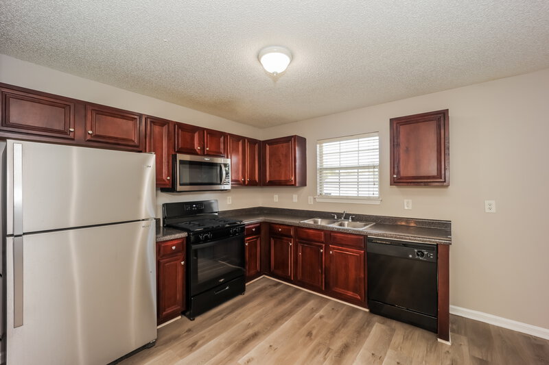 2,015/Mo, 6891 Derby Avenue Fairburn, GA 30213 Kitchen View