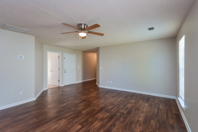 1,810/Mo, 2054 Boatswain Drive Hampton, GA 30228 Living Room View