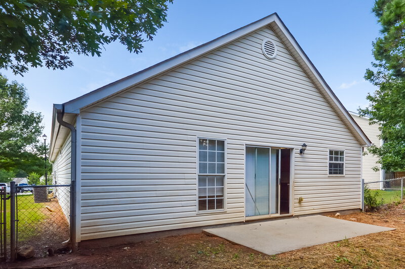 1,810/Mo, 2054 Boatswain Drive Hampton, GA 30228 Rear View