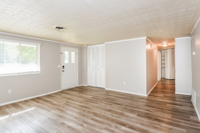 1,905/Mo, 1860 Suwanee Ridge Court Lawrenceville, GA 30043 Living Room View