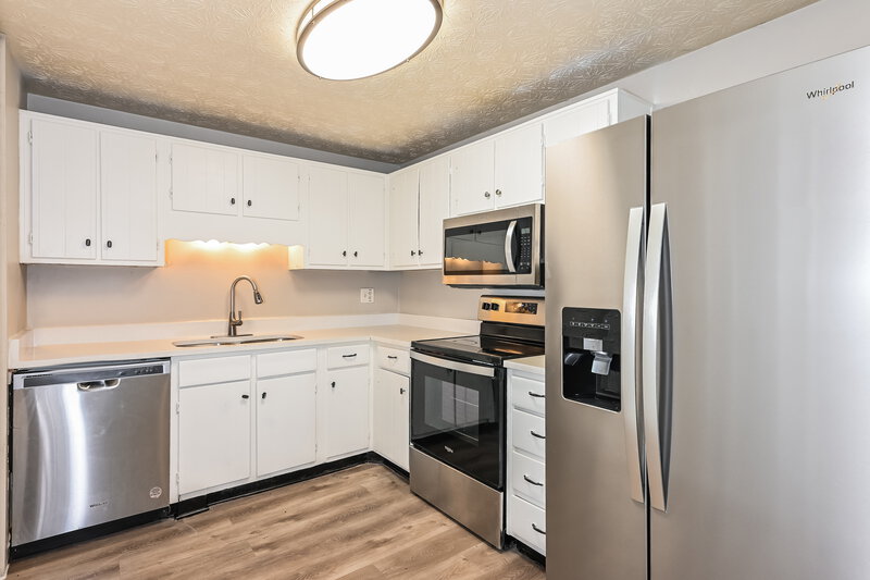 1,870/Mo, 1860 Suwanee Ridge Court Lawrenceville, GA 30043 Kitchen View