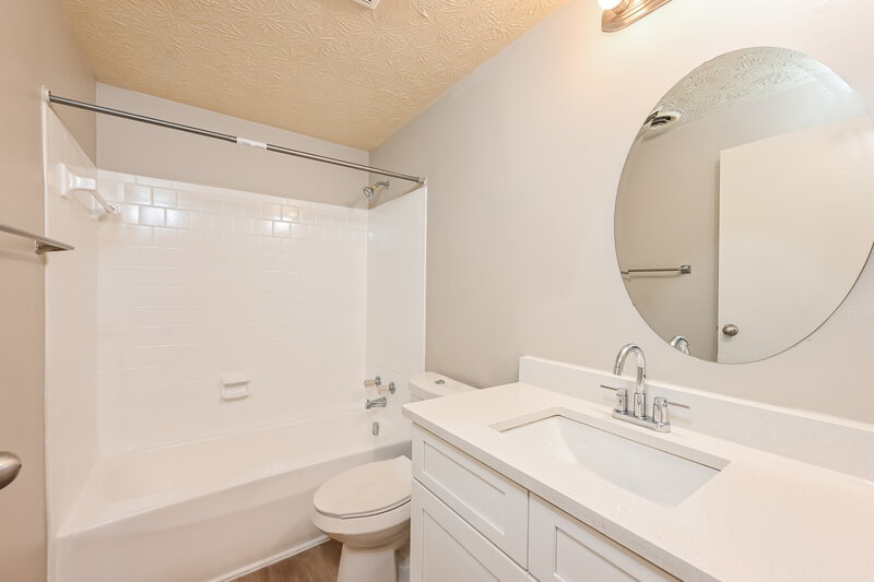 1,870/Mo, 1860 Suwanee Ridge Court Lawrenceville, GA 30043 Bathroom View