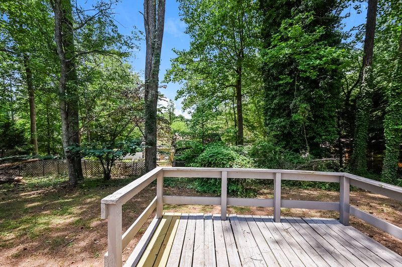 1,870/Mo, 1860 Suwanee Ridge Court Lawrenceville, GA 30043 Deck View