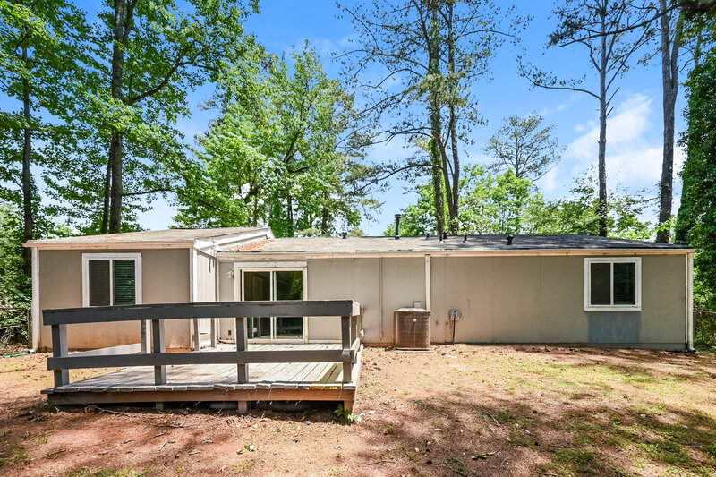 1,870/Mo, 1860 Suwanee Ridge Court Lawrenceville, GA 30043 Rear View
