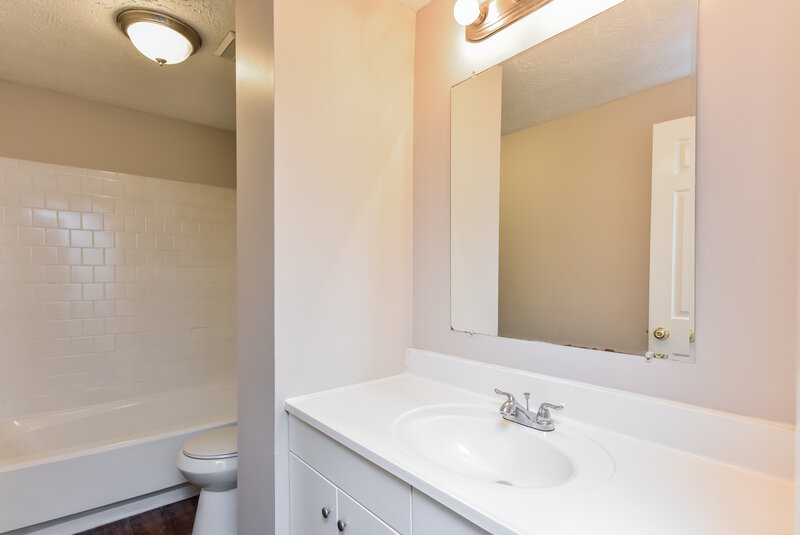 2,380/Mo, 2086 Singer Way Lithonia, GA 30058 Bathroom View