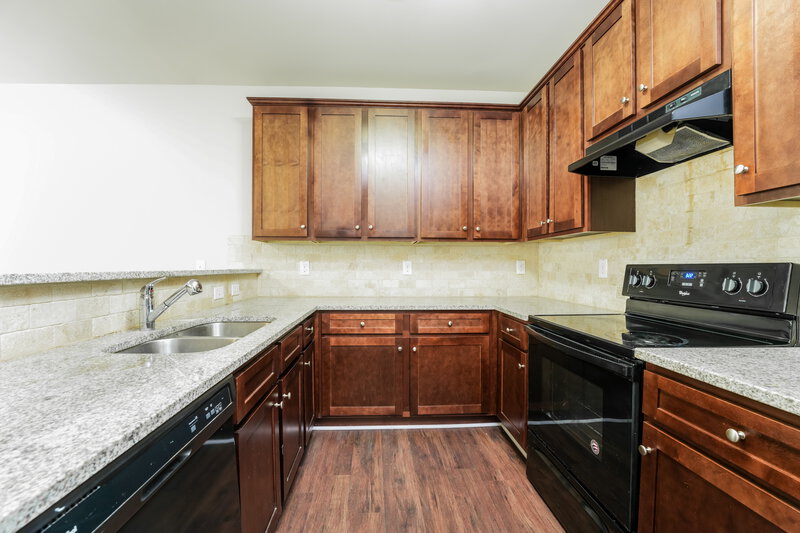 1,760/Mo, 3261 Pennington Drive Lithonia, GA 30038 Kitchen View