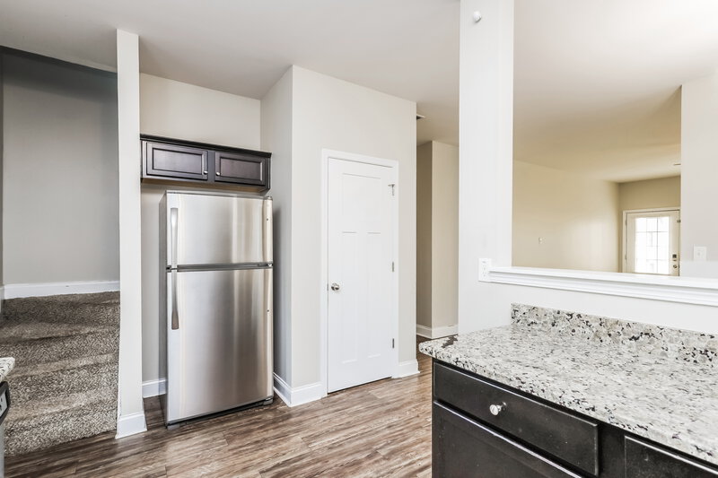 2,040/Mo, 1036 Allegiance Drive Locust Grove, GA 30248 Kitchen View 2