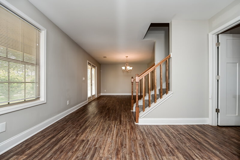 1,730/Mo, 121 Colony Park Lane Locust Grove, GA 30248 Living Room View 3