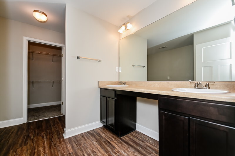 1,730/Mo, 121 Colony Park Lane Locust Grove, GA 30248 Main Bathroom View