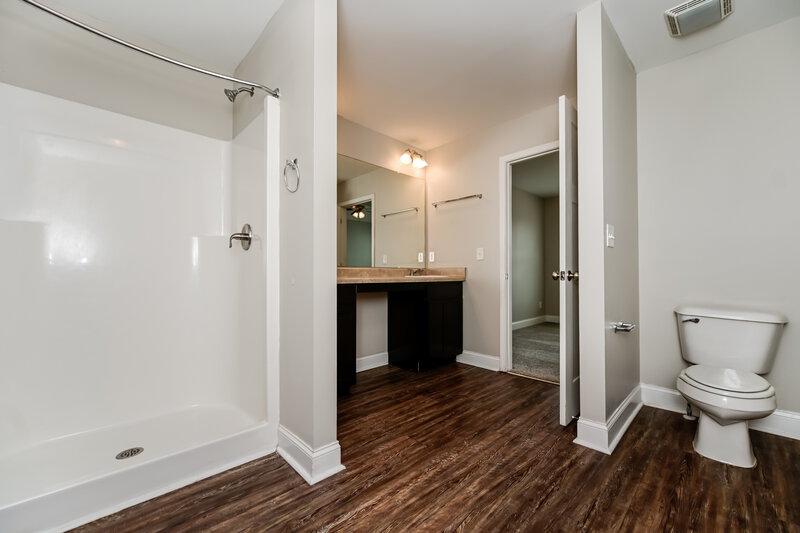 1,730/Mo, 121 Colony Park Lane Locust Grove, GA 30248 Main Bathroom View 2