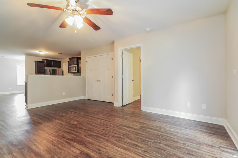 1,825/Mo, 177 Colony Park Lane Locust Grove, GA 30248 Living Room View 2
