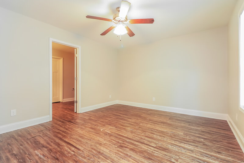 1,825/Mo, 177 Colony Park Lane Locust Grove, GA 30248 Main Bedroom View 2
