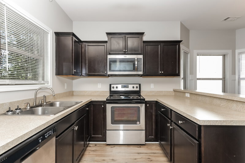 1,980/Mo, 416 Pearl Street Locust Grove, GA 30248 Kitchen View