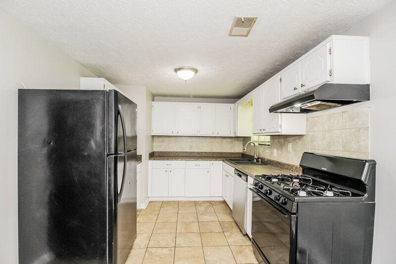 1,830/Mo, 2607 Foxwood Place Marietta, GA 30064 Kitchen View