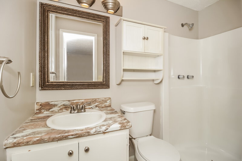 1,830/Mo, 2607 Foxwood Place Marietta, GA 30064 Bathroom View