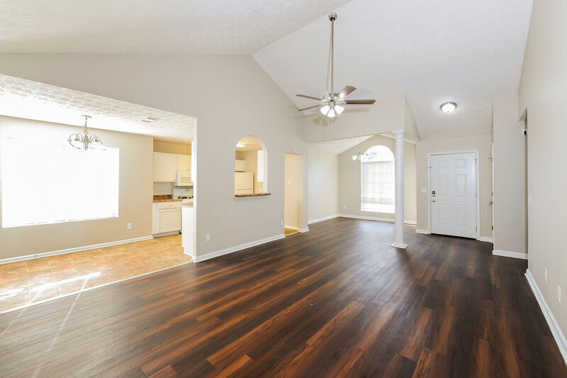 2,050/Mo, 3510 Baroney Lane SW Marietta, GA 30008 Living Room View 2