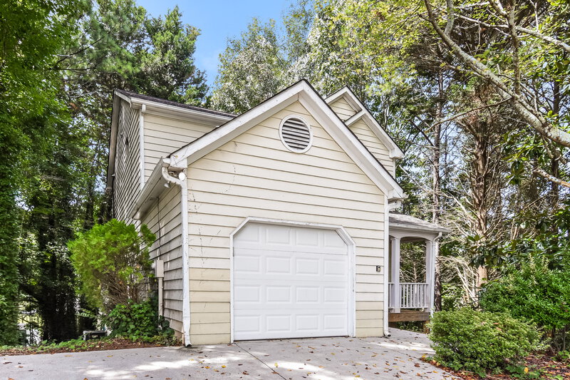 1,800/Mo, 566 Caloosa Cove SW Marietta, GA 30008 Front View