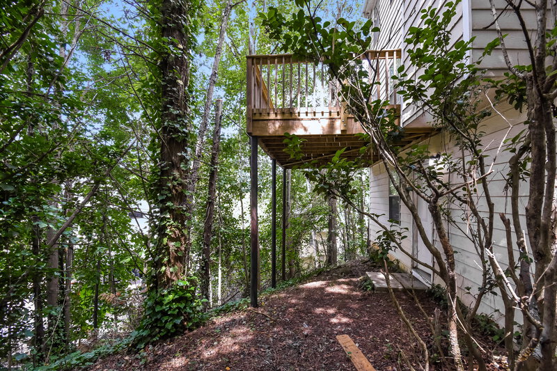 1,800/Mo, 566 Caloosa Cove SW Marietta, GA 30008 Rear View