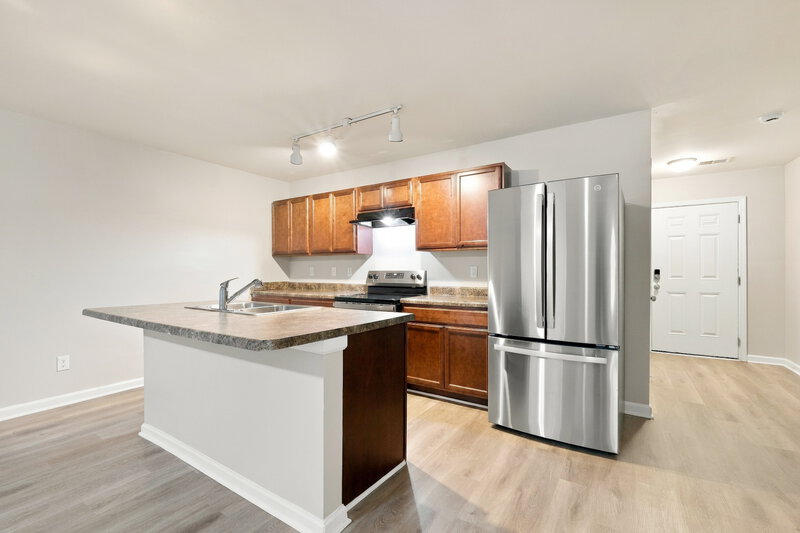 1,835/Mo, 1315 Forsythia Way McDonough, GA 30253 Kitchen View
