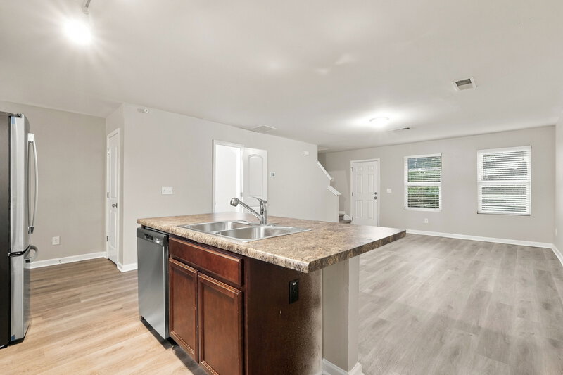 1,835/Mo, 1315 Forsythia Way McDonough, GA 30253 Kitchen View 2