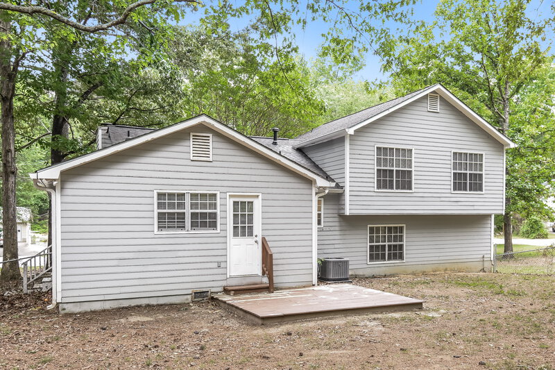 2,145/Mo, 2985 Valley View Circle Powder Springs, GA 30127 Rear View